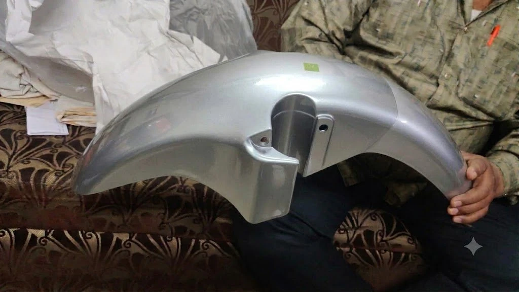 FRONT MUDGUARD KARIZMA SILVER